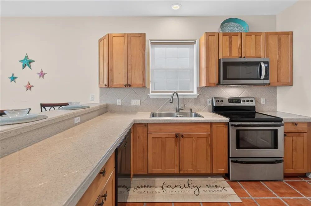 4781 Captiva Lane Port Aransas, TX 78373