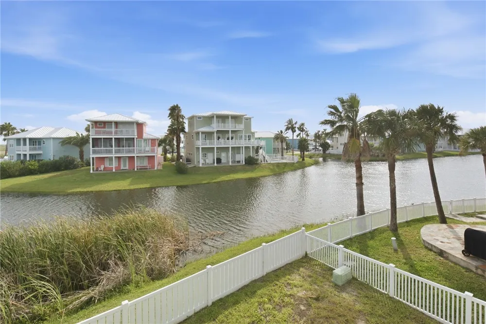 4781 Captiva Lane Port Aransas, TX 78373