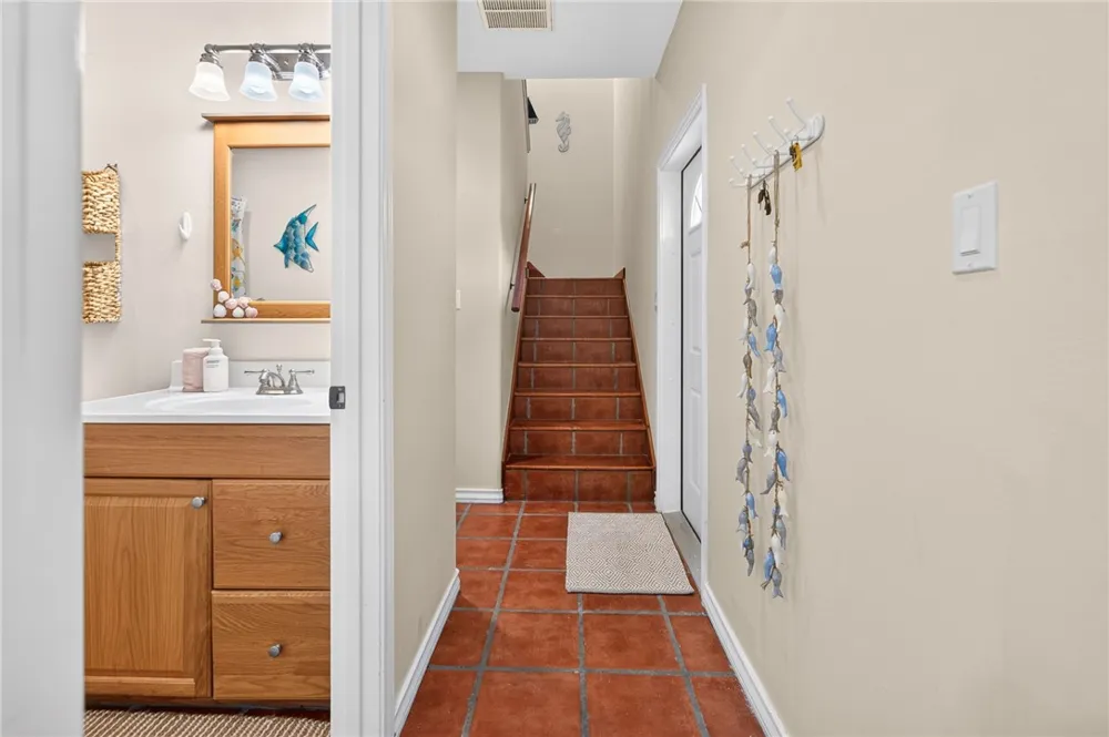4781 Captiva Lane Port Aransas, TX 78373