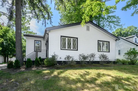 137 Myrtle Avenue