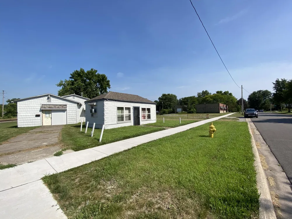 908 Washington Valparaiso, IN 46383