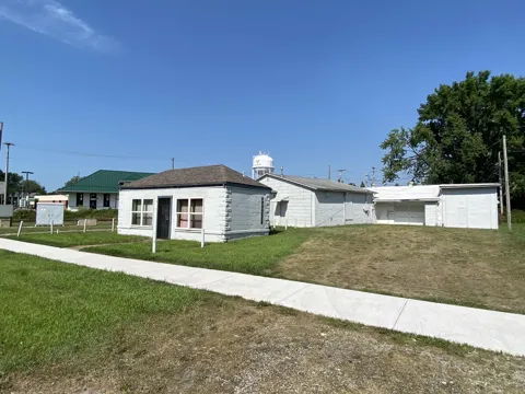 908 Washington