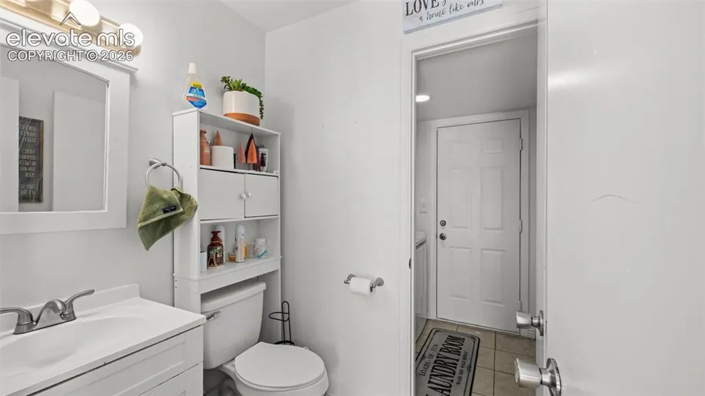 3433 Hunterwood Drive Colorado Springs, CO 80916