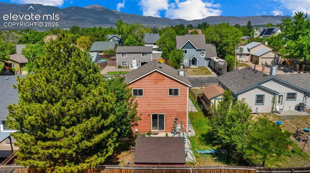 3433 Hunterwood Drive Colorado Springs, CO 80916