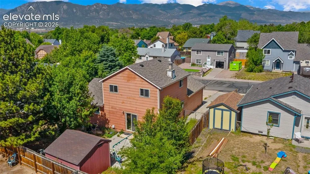 3433 Hunterwood Drive Colorado Springs, CO 80916