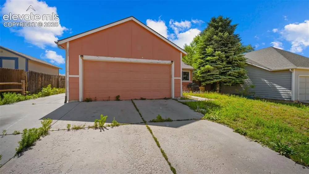 3433 Hunterwood Drive Colorado Springs, CO 80916