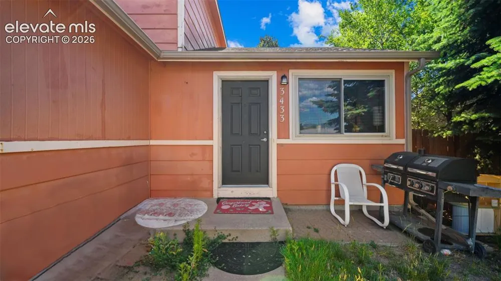 3433 Hunterwood Drive Colorado Springs, CO 80916