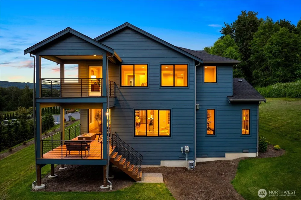 15806 201st Place SE Monroe, WA 98272