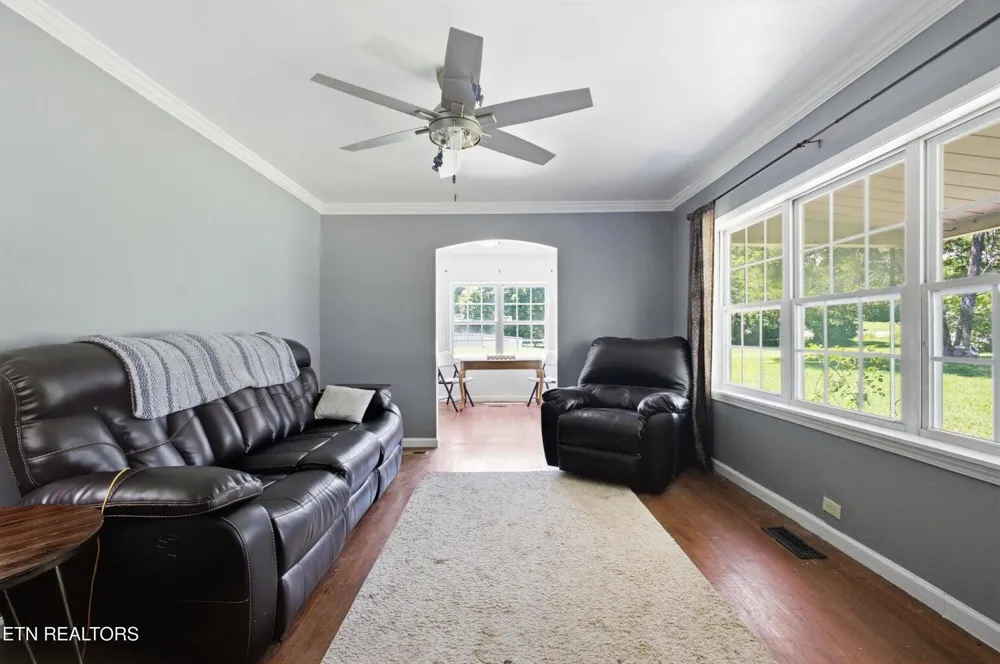 4737 Roane State Highway Rockwood, TN 37854