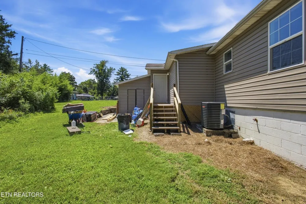 4737 Roane State Highway Rockwood, TN 37854