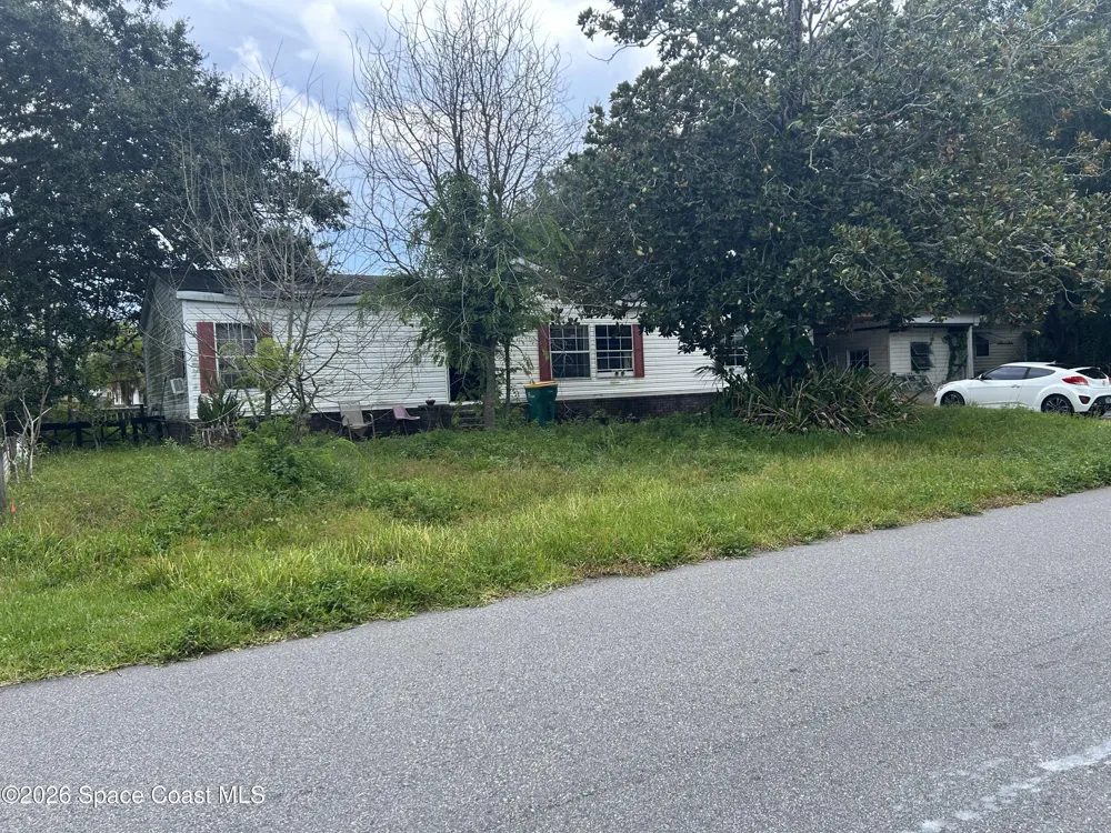 11 Emerald Street Melbourne, FL 32904