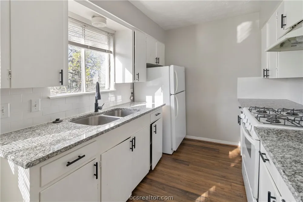 1014 E 23rd Street Bryan, TX 77803