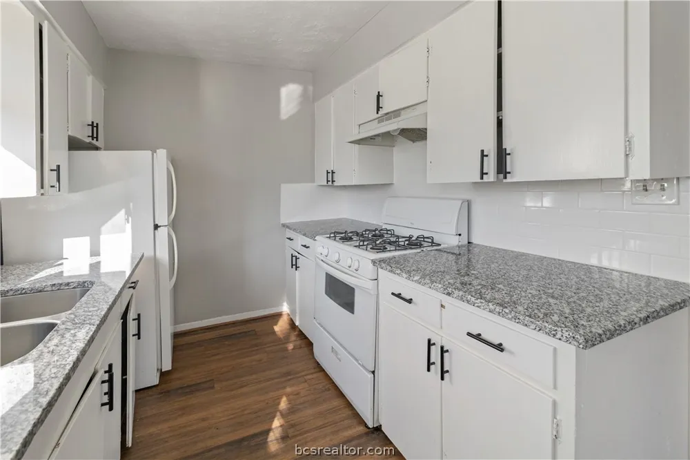 1014 E 23rd Street Bryan, TX 77803