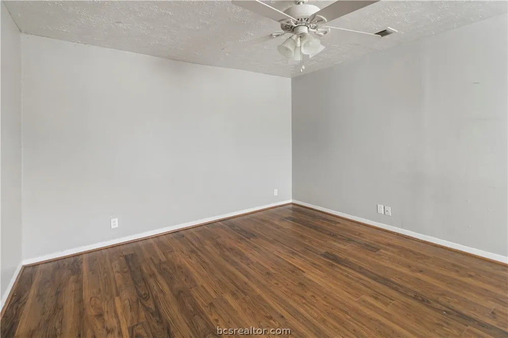 1014 E 23rd Street Bryan, TX 77803