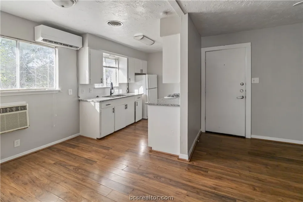 1014 E 23rd Street Bryan, TX 77803