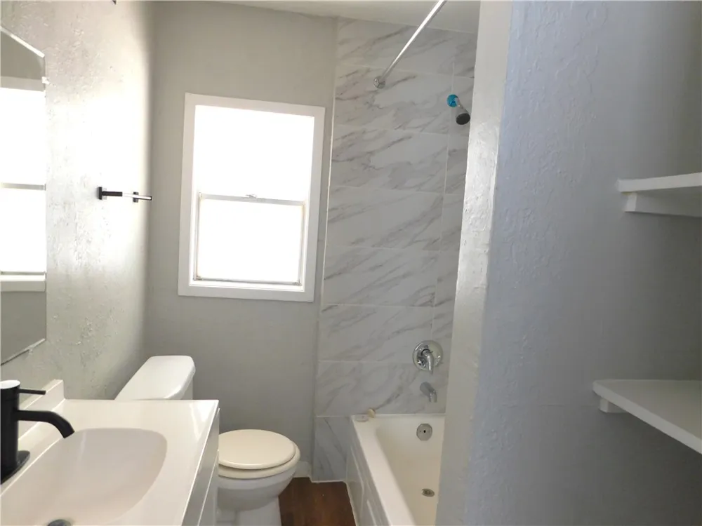 1014 E 23rd Street Bryan, TX 77803