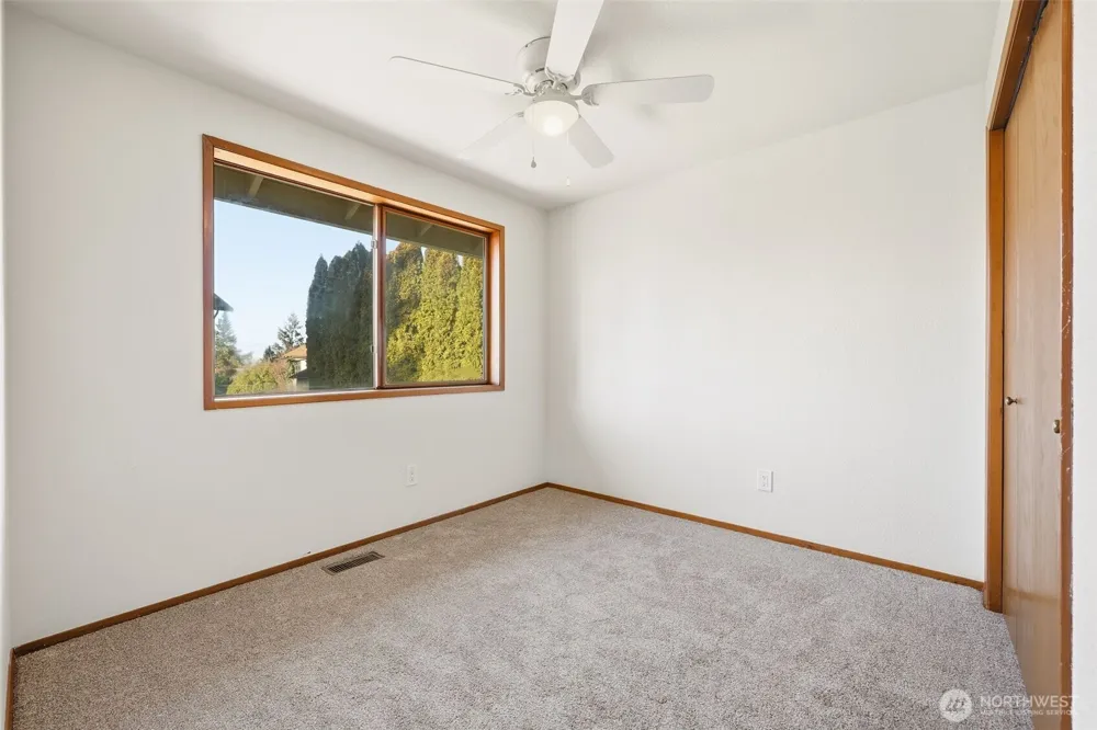 15931 22nd Avenue SW Burien, WA 98166