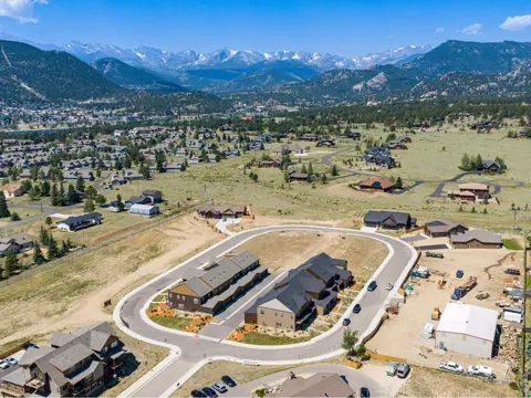 Continental Peaks Circle
