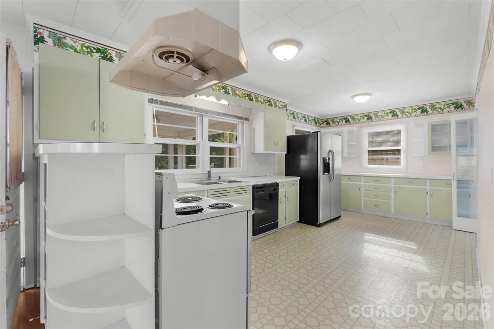 603 Duke Street Thomasville, NC 27360