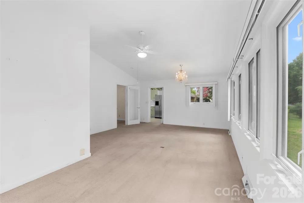 603 Duke Street Thomasville, NC 27360