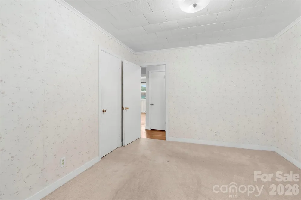 603 Duke Street Thomasville, NC 27360