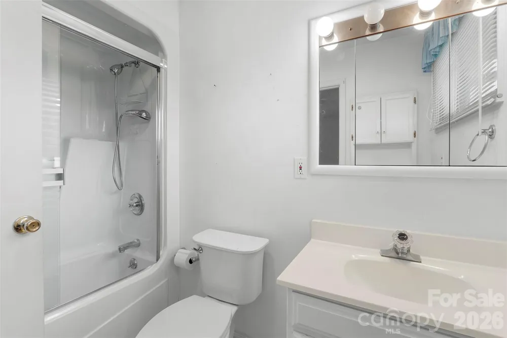 603 Duke Street Thomasville, NC 27360