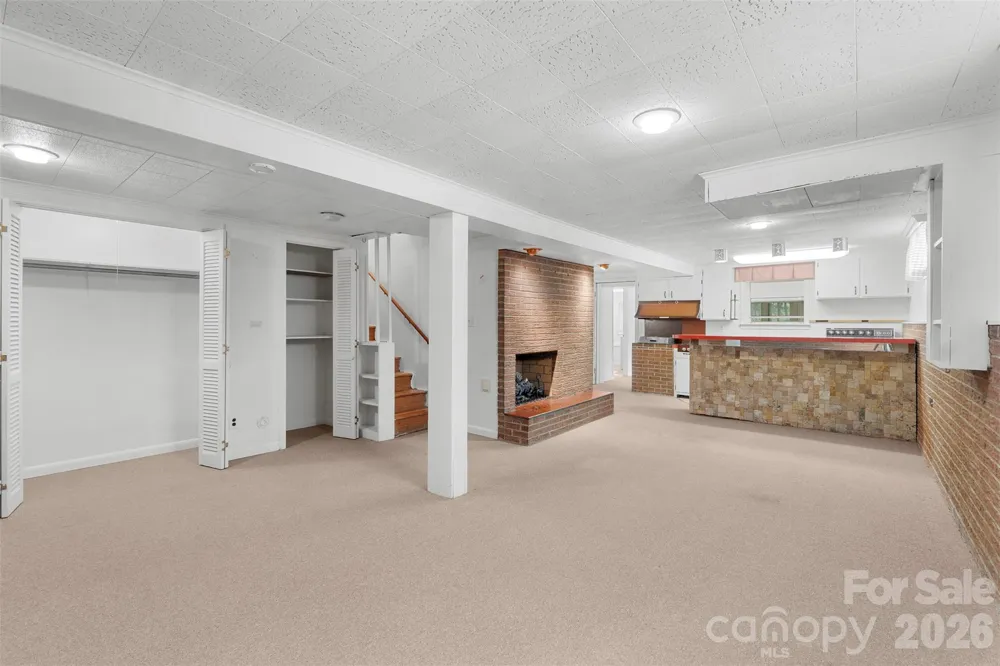 603 Duke Street Thomasville, NC 27360