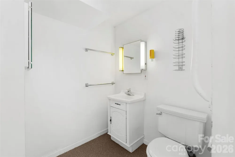 603 Duke Street Thomasville, NC 27360