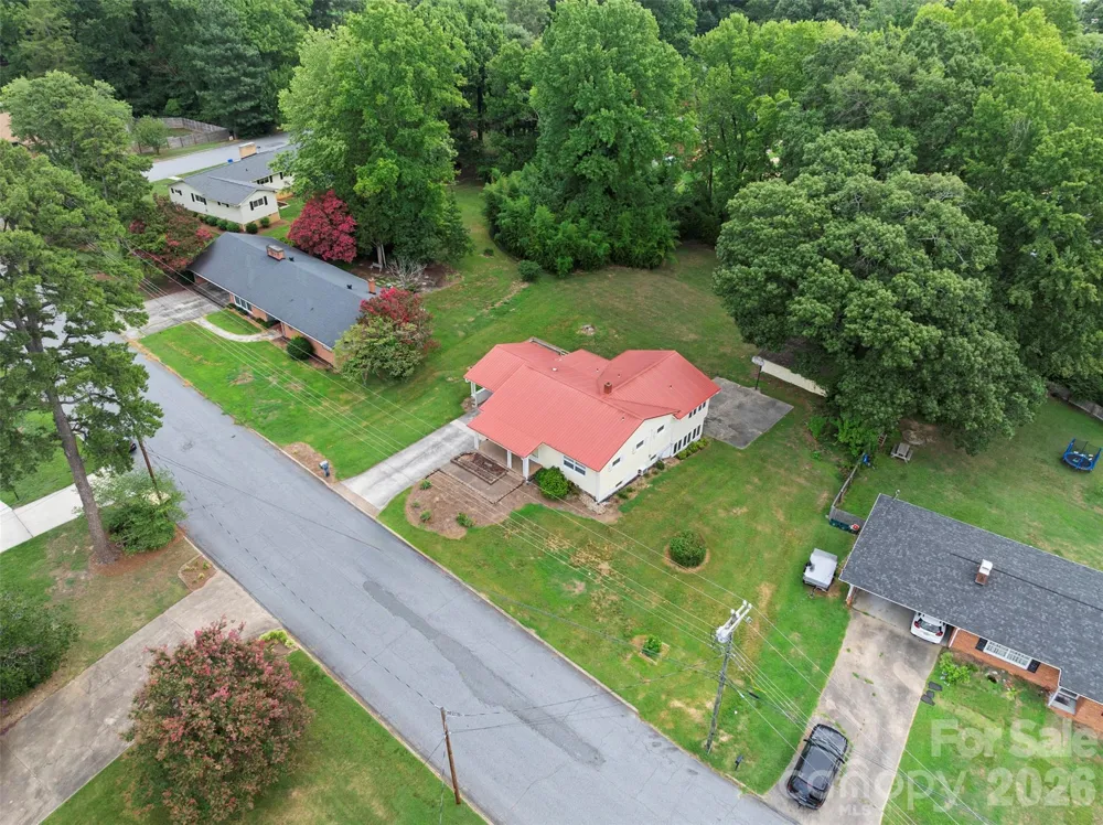 603 Duke Street Thomasville, NC 27360