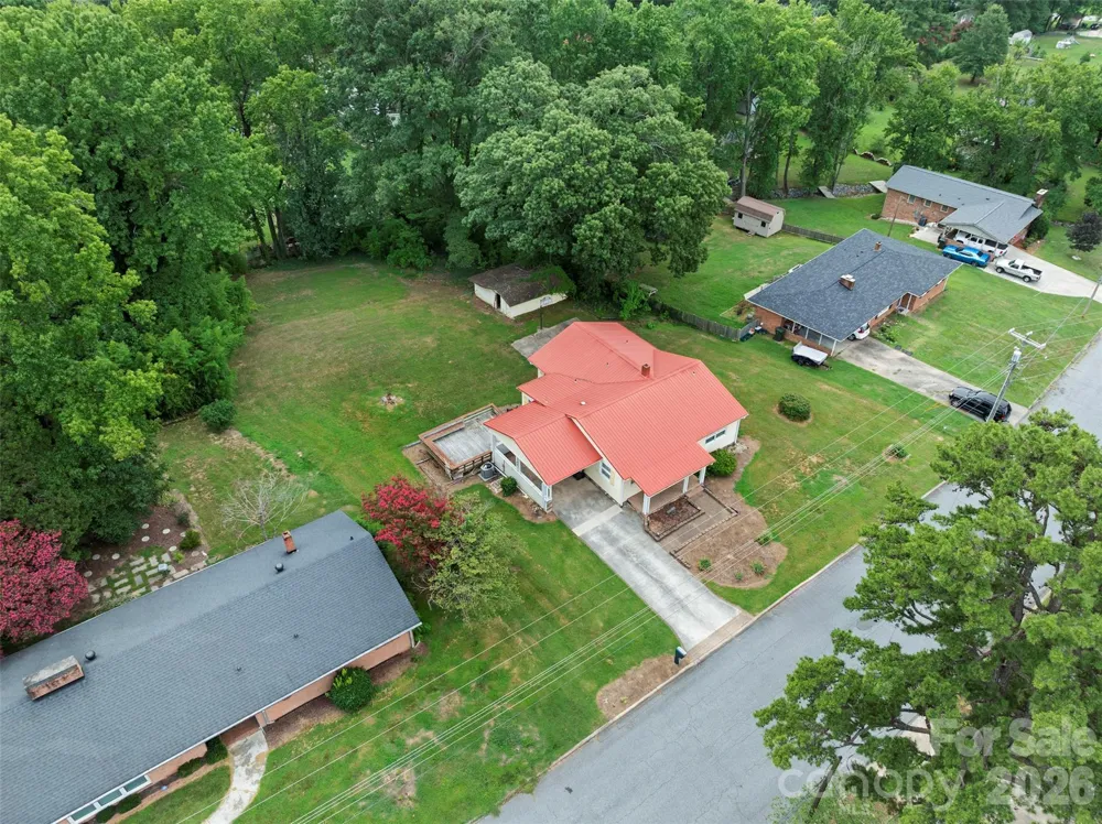 603 Duke Street Thomasville, NC 27360