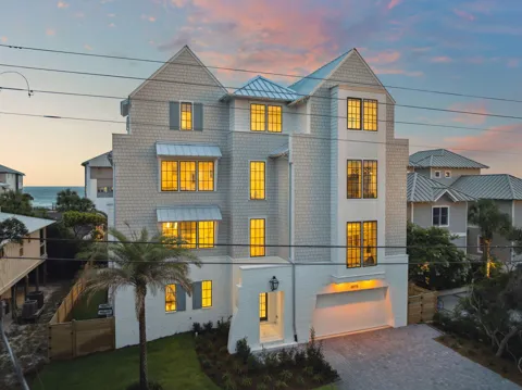 8978 E County Highway 30A
