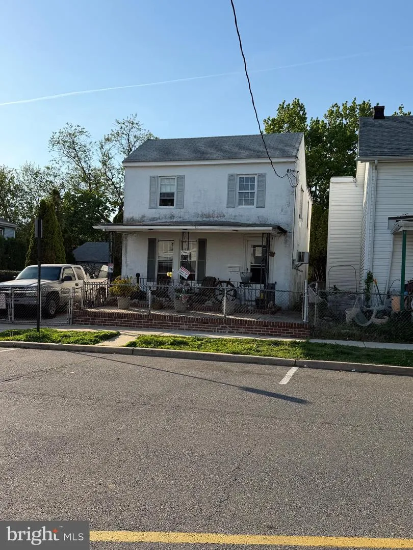 4 W 9TH STREET Marcus Hook, PA 19061