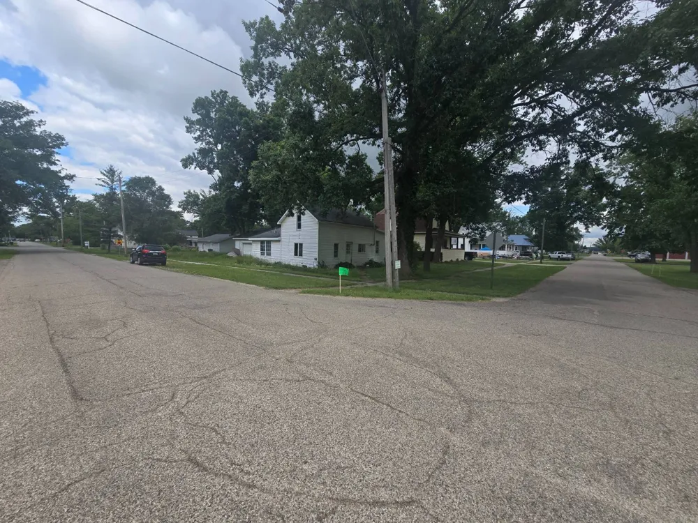 114 S Park St Ashley, MI 48806