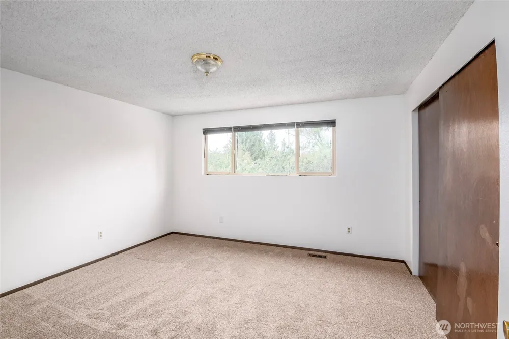 30031 45th Place S Auburn, WA 98001
