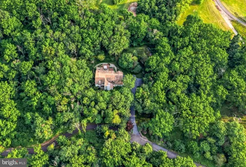 4029 DEVONSHIRE DRIVE