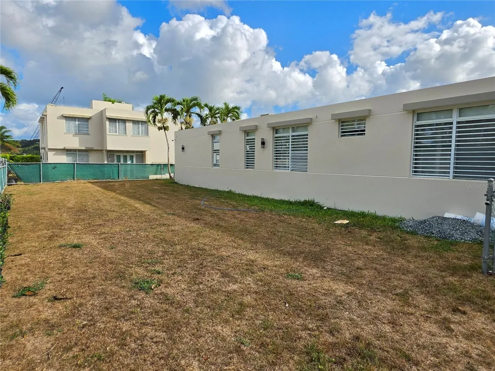 1 CALLE JARDIN Gurabo, PR 00778