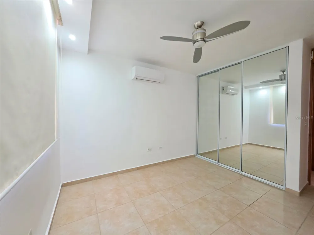 1 CALLE JARDIN Gurabo, PR 00778