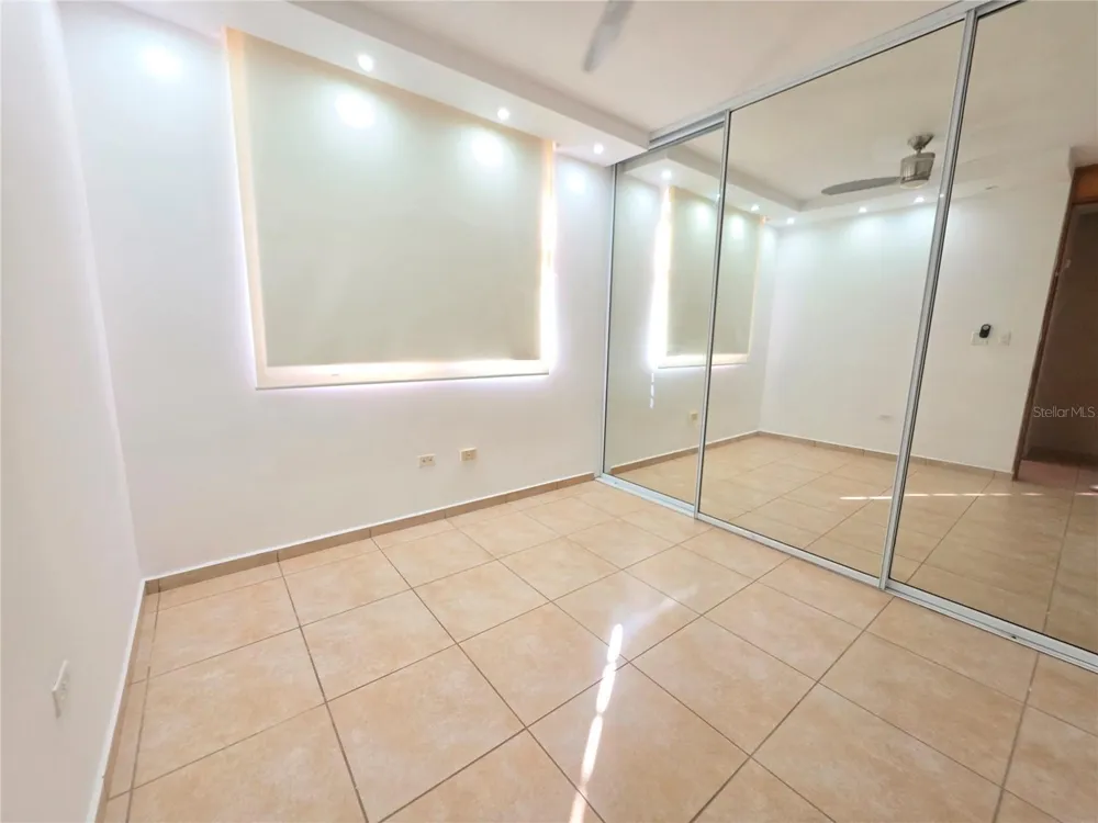 1 CALLE JARDIN Gurabo, PR 00778