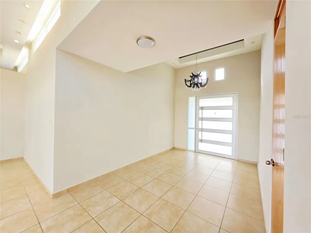 1 CALLE JARDIN Gurabo, PR 00778
