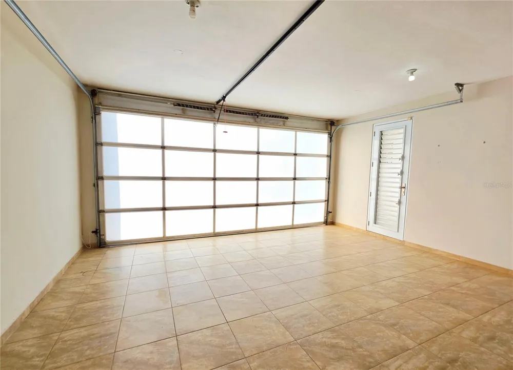1 CALLE JARDIN Gurabo, PR 00778