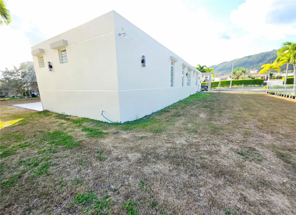 1 CALLE JARDIN Gurabo, PR 00778