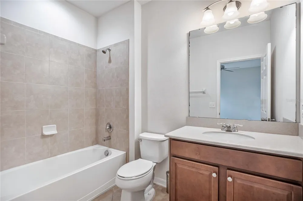 196 WINDFLOWER WAY Oviedo, FL 32765