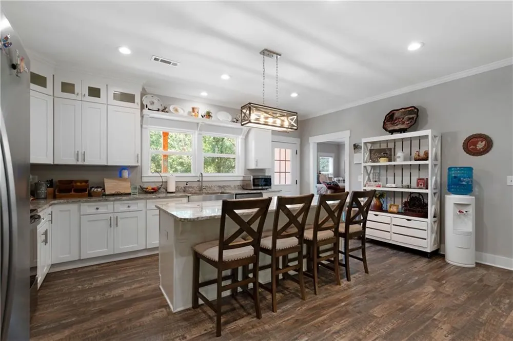 220 Long Road Rydal, GA 30171