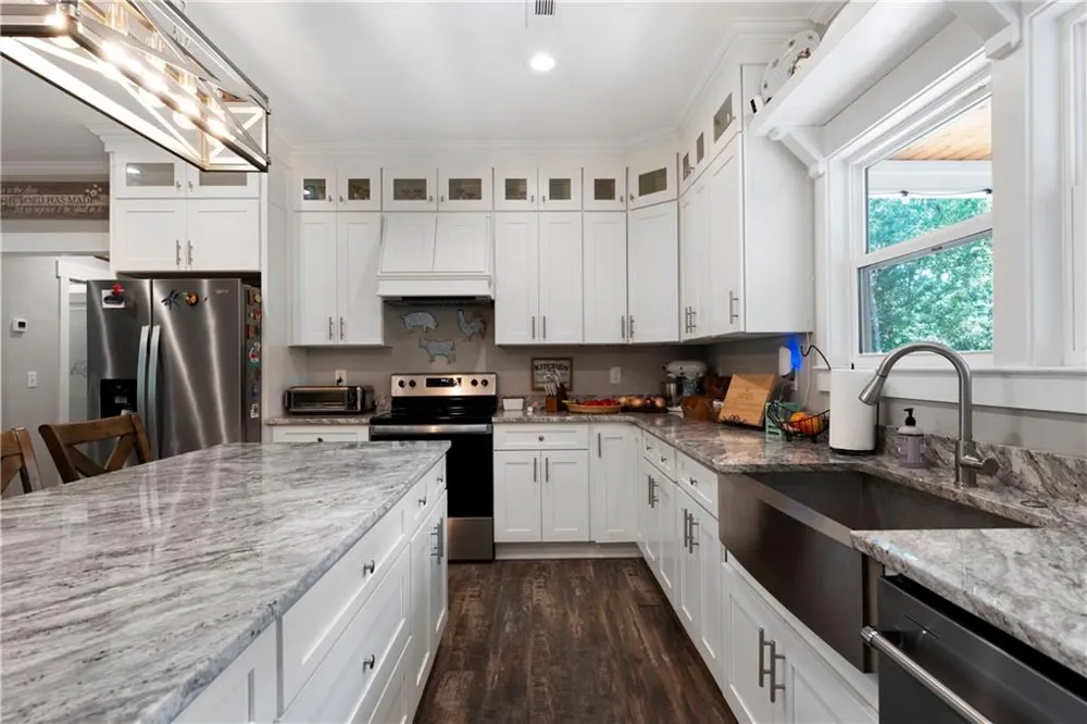 220 Long Road Rydal, GA 30171