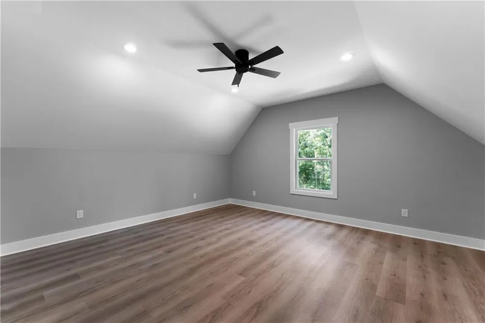 220 Long Road Rydal, GA 30171