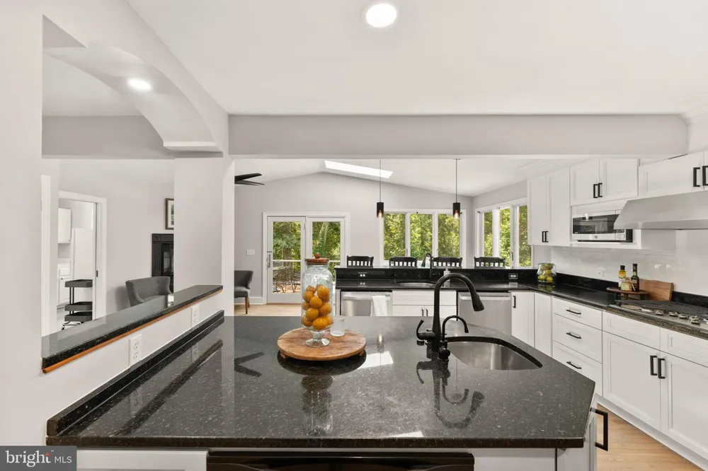 7154 CHESTERFIELD Warrenton, VA 20187