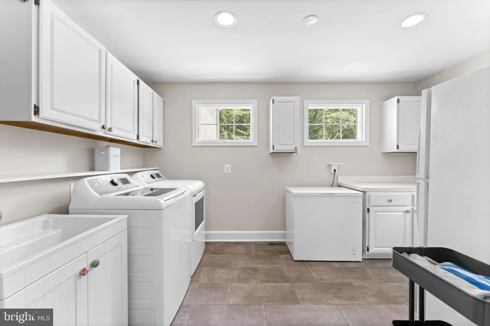 7154 CHESTERFIELD Warrenton, VA 20187