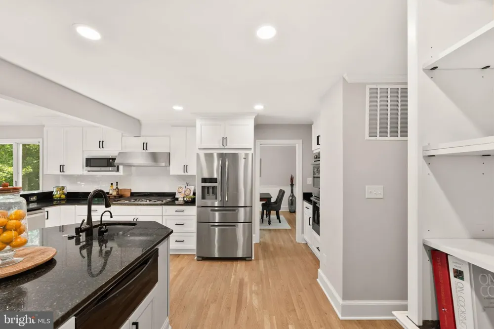 7154 CHESTERFIELD Warrenton, VA 20187