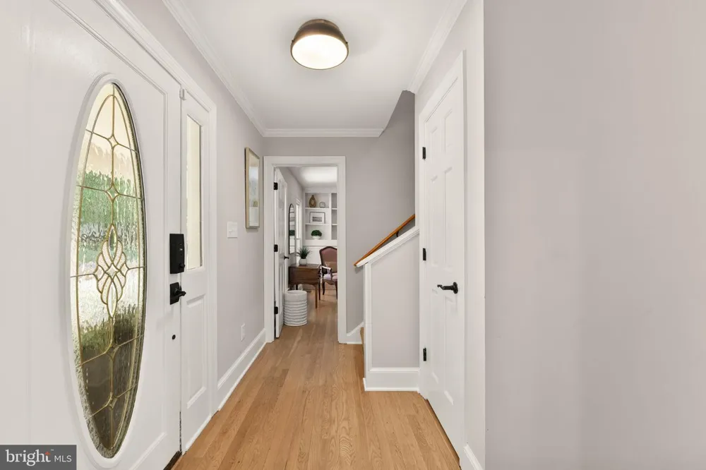 7154 CHESTERFIELD Warrenton, VA 20187