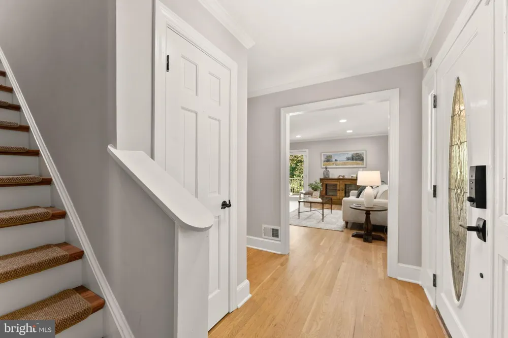 7154 CHESTERFIELD Warrenton, VA 20187